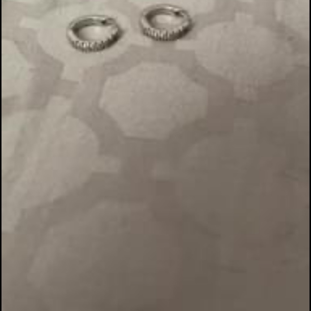 Jewelry - Picture 2 of 2